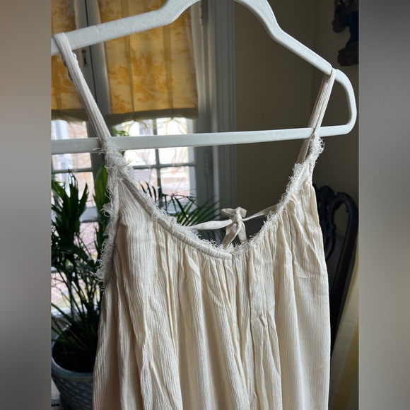 UO Wide-Legged Jumpsuit - Picture 6 of 7